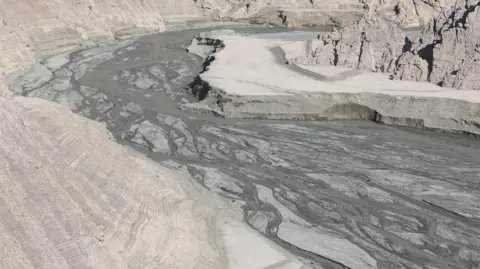 Iran Implements Cloud Seeding as Drought Crisis Deepens