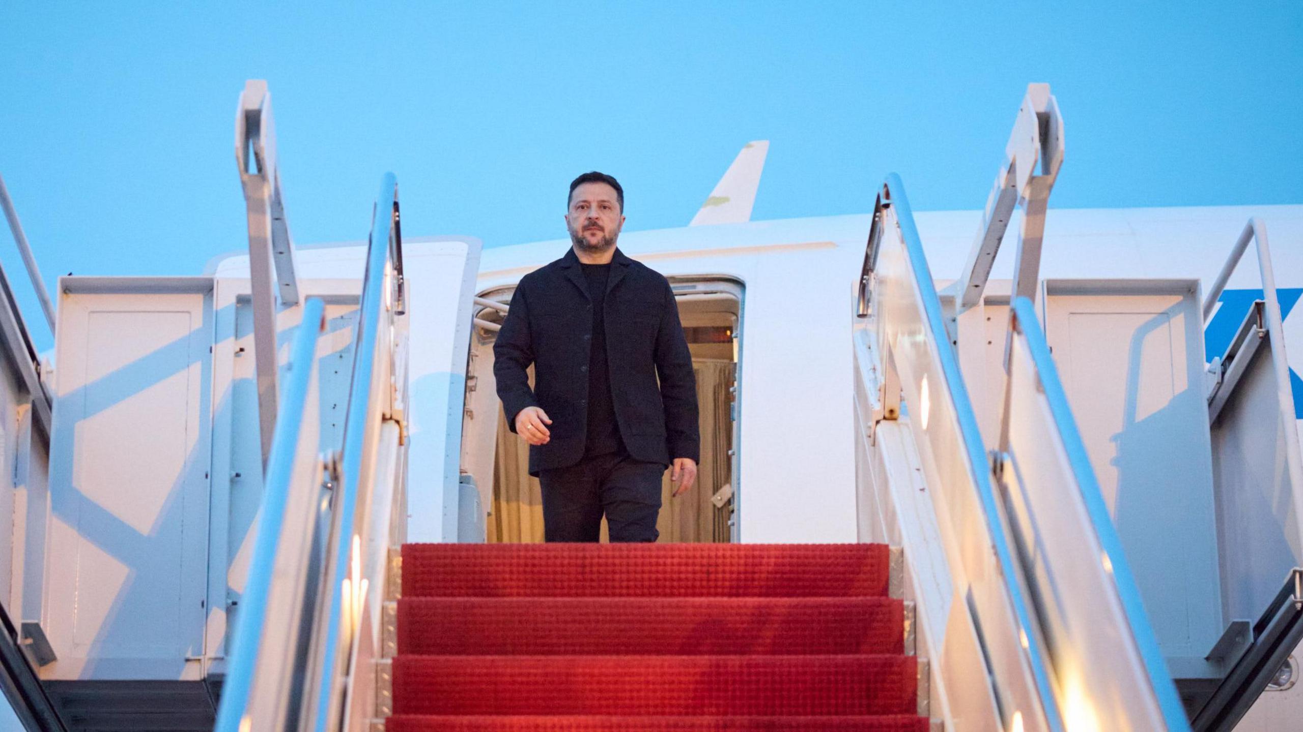 Zelenskiy Urges Trump to Strengthen Ukraine’s Air Defences in Washington