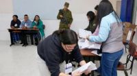 In a recent referendum, Ecuadorians voted against the return of foreign military bases, a significant defeat for President Daniel Noboa’s administration and the United States, as the country grapples with increased drug-trafficking violence.