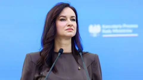 Lithuania Takes Strong Stance Against Smuggling Balloons: PM's Directive to Shoot Down Intruders