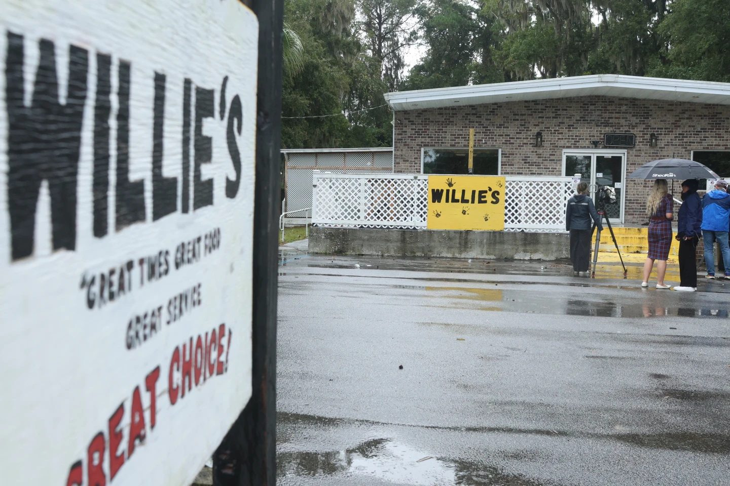 Mass Shooting in South Carolina Bar Claims Four Lives Amid Community Celebration