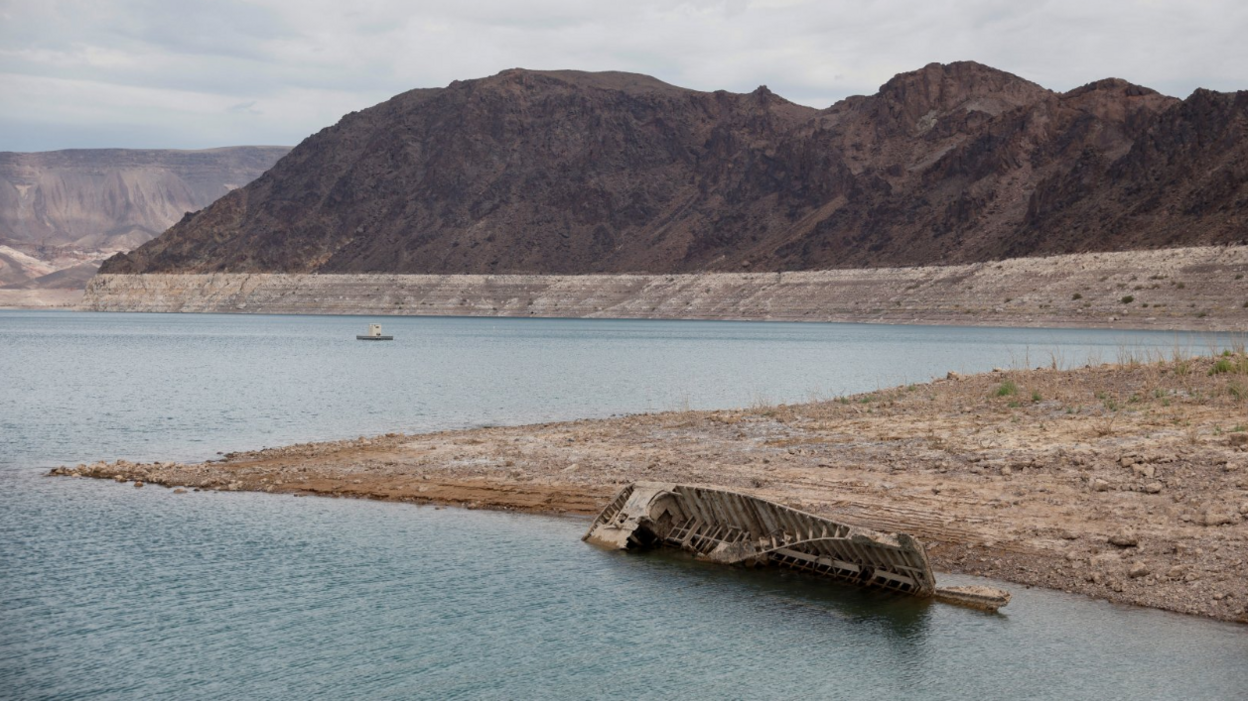 Lake Mead rockpile yields possible human remains amid record low water levels