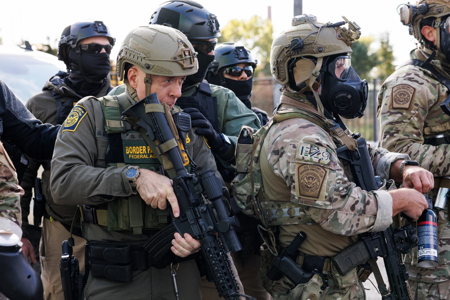 Federal Immigration Crackdown Intensifies in Chicago, Elected Officials Report Intimidation