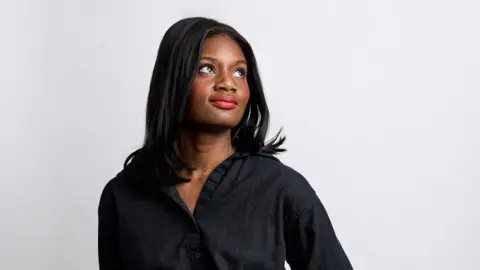 Trump Promises Economic Recovery Amid Growing Voter Discontent