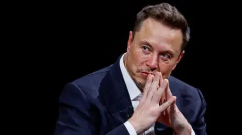 Tesla Shareholders Approve Musk's Record-Breaking $1 Trillion Pay Package