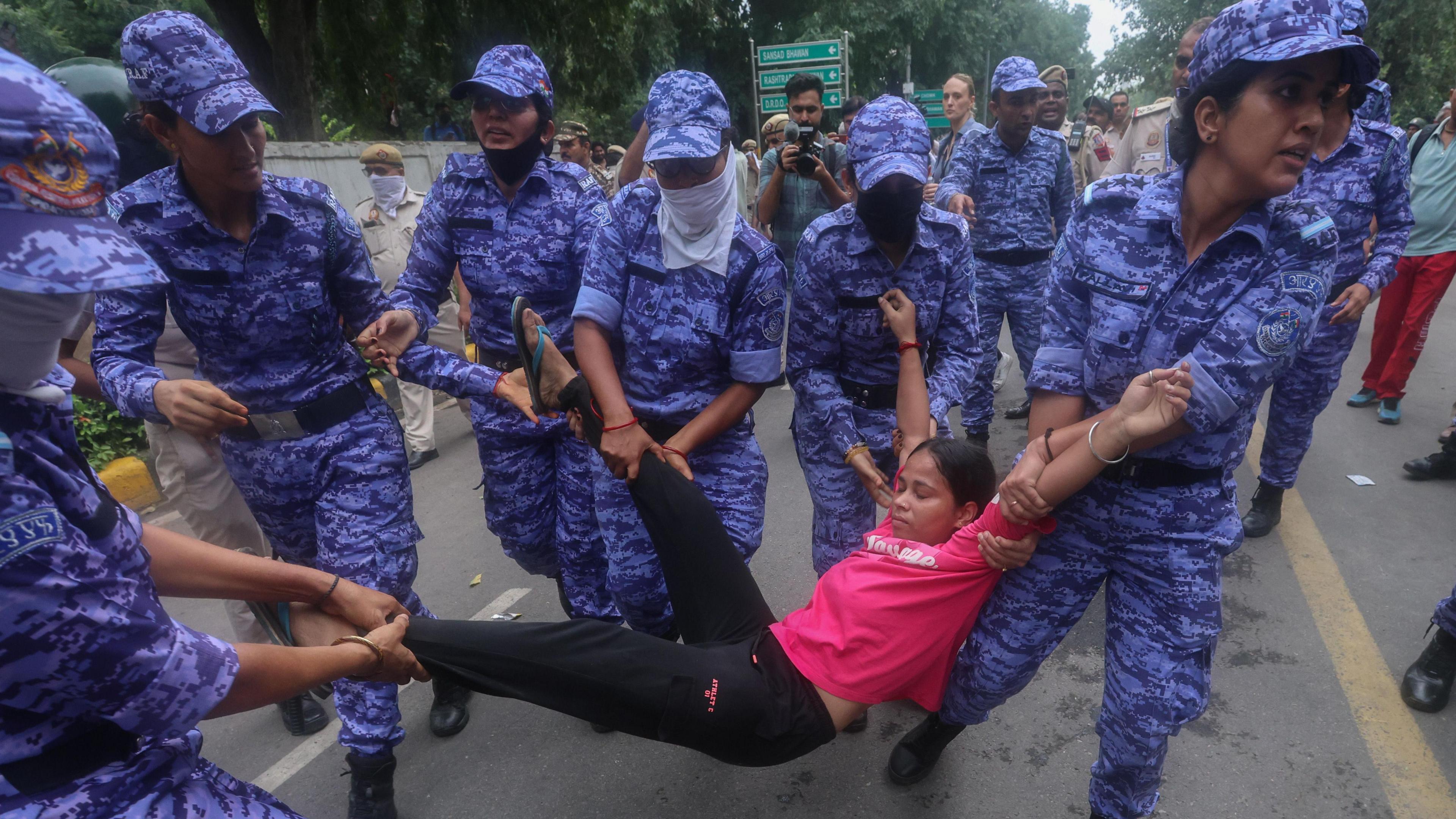 Thousands Gather in Delhi After Police Crackdown on Youth-Minded 'Cockroach' Protest