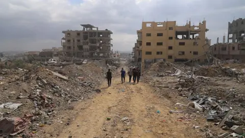 Tragic Incident in Gaza: Eleven Family Members Killed by Israeli Shelling