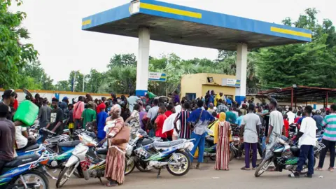 Mali Struggles as Jihadists Block Fuel Supply Amidst Growing Crisis