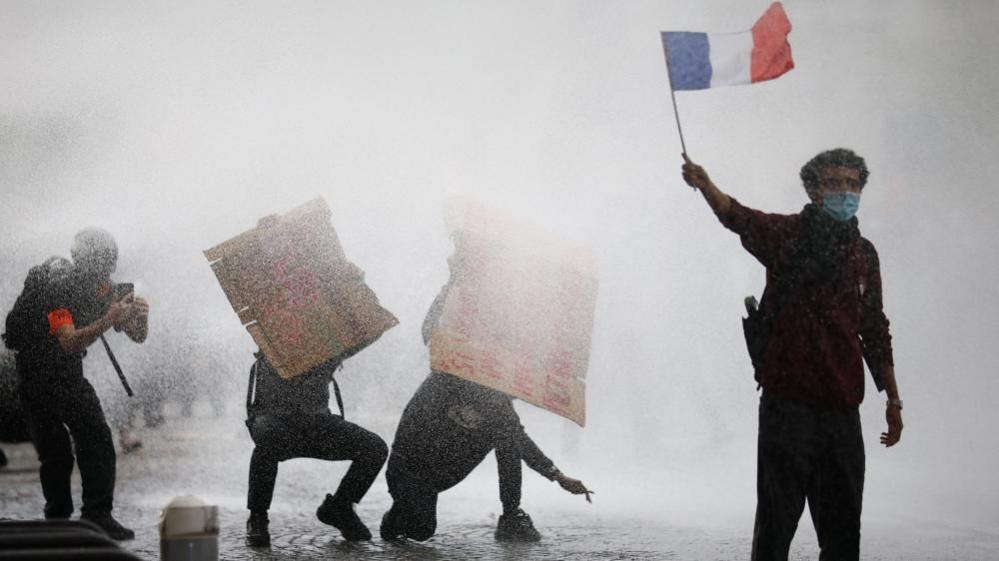 Student protests in France: politics or genuine unrest?