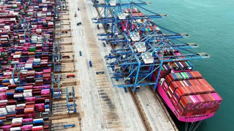China Condemns US Tariff Threat as 'Double Standards'