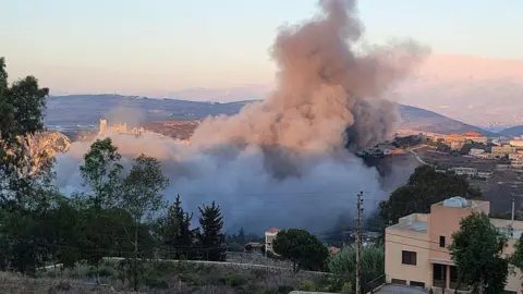 Escalation in Southern Lebanon: Israeli Air Strikes Target Hezbollah Positions