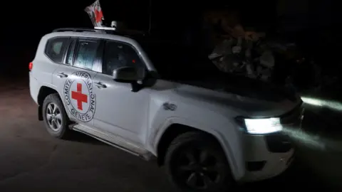 Hamas Transfers Body to Israel Amid Ongoing Tensions