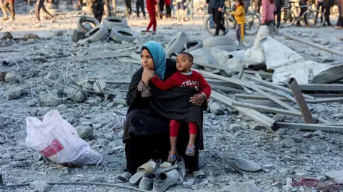 Gaza Reacts to Trump's Controversial Welcome of Hamas's Response
