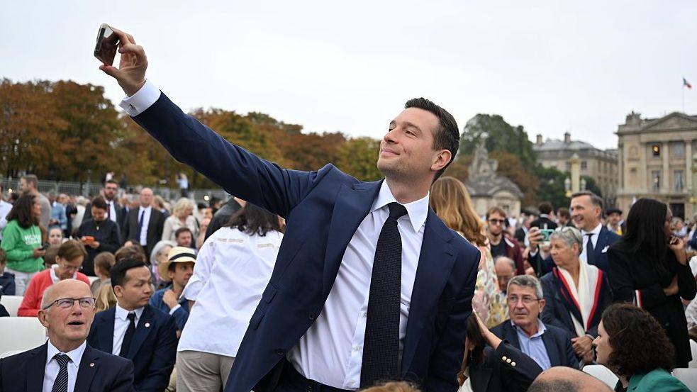 French far‑right leader vows to sue over alleged antisemitic youth comments