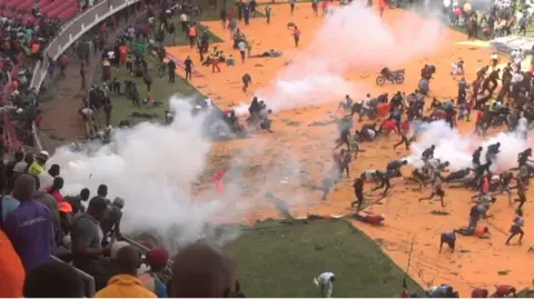 Tragedy at the Funeral of Ex-PM Raila Odinga as Police Clash with Mourners