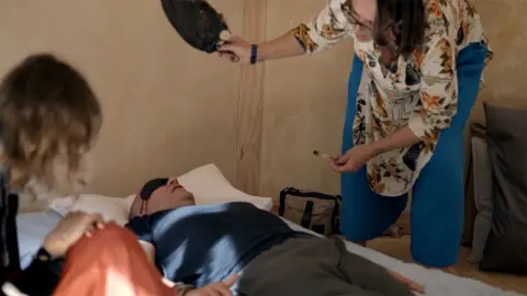 Psychedelic Therapy Gains Ground Amid Legal Risks in South Africa