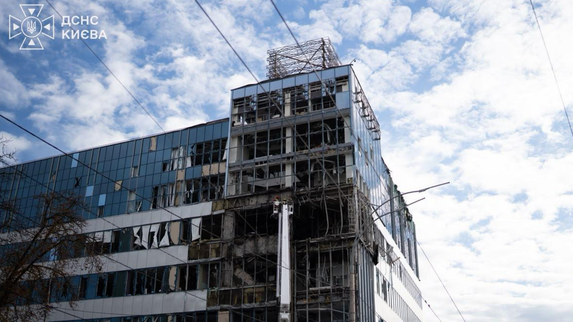 Russia Targets Ukraine's Data Infrastructure, Claims Disruption of Civil Life