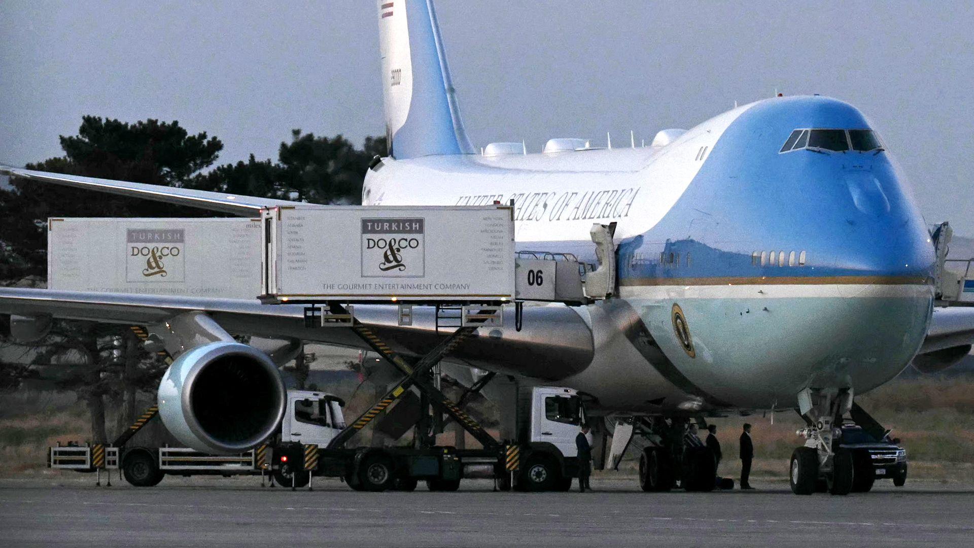 Donald Trump Involved in Secret Plane Switch Amid Iranian Threat, Sources Say