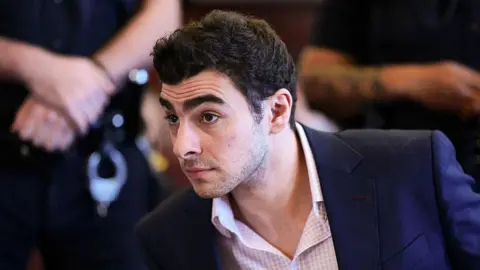 Man Arrested for Impersonating FBI Agent in Attempt to Free Accused Killer