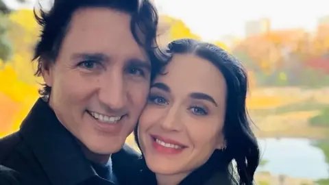 Katy Perry and Justin Trudeau Go Instagram Official