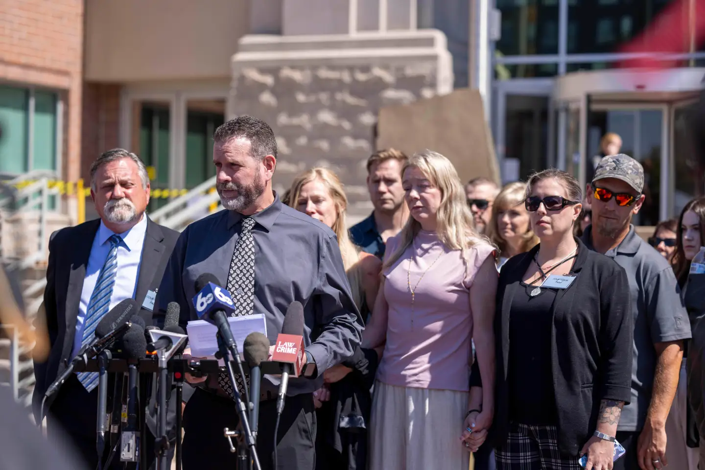 Idaho Judge Blocks Release of Graphic Crime Scene Photos in University Murder Case