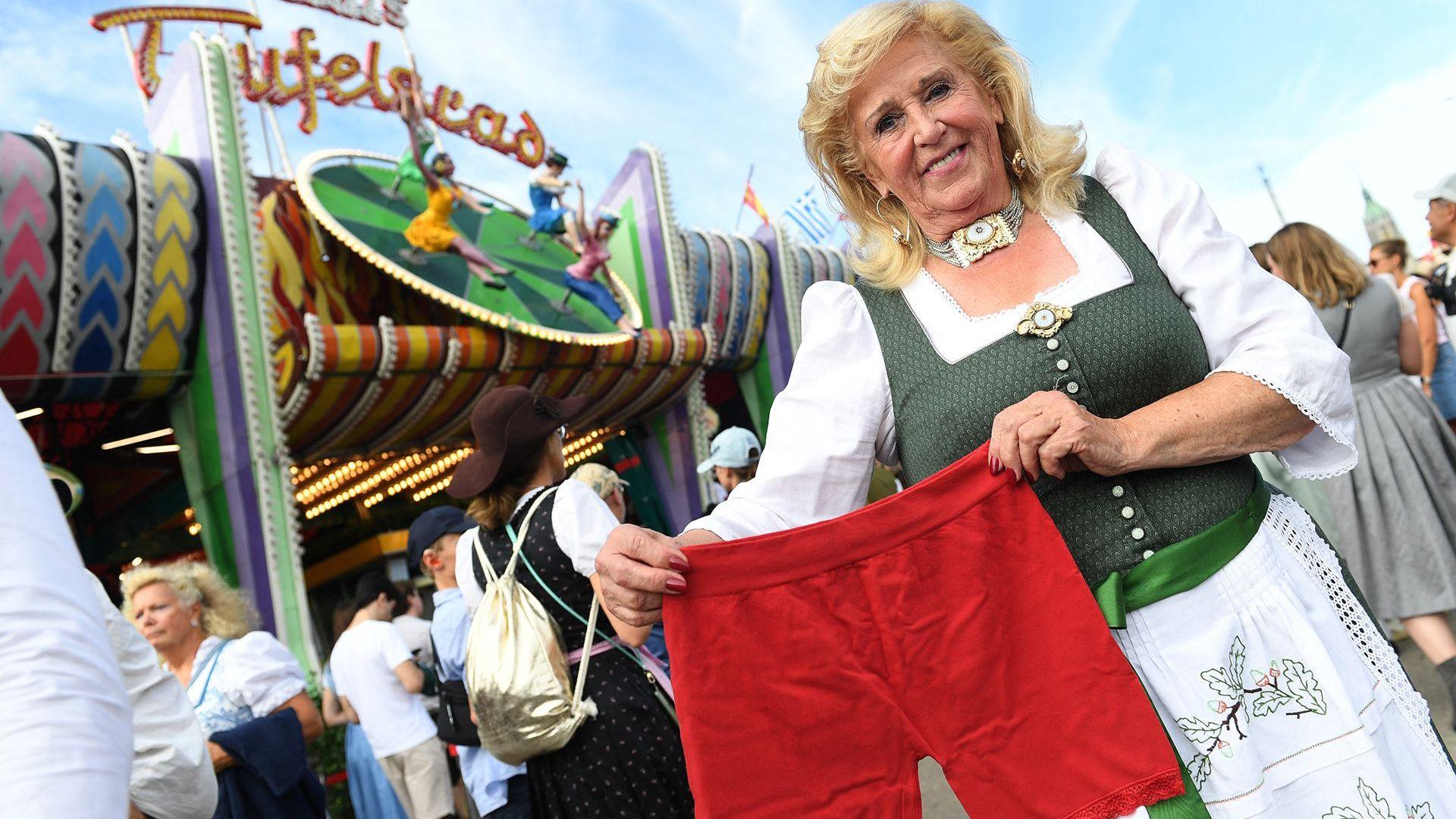 Oktoberfest Ride Operator Distributes Cycle Shorts to Curb Upskirting