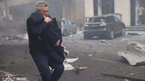 Courage Under Fire: The Rescue of 48 Children from a Kharkiv Kindergarten Amid Russian Drone Strikes