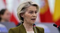European Commission President Ursula von der Leyen has criticized Russia for showing no genuine interest in peace talks regarding Ukraine, while discussing the situation in the European Parliament.