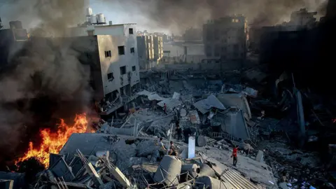 Hamas Official Denounces Trump's Peace Plan as Unfavorable to Palestinians
