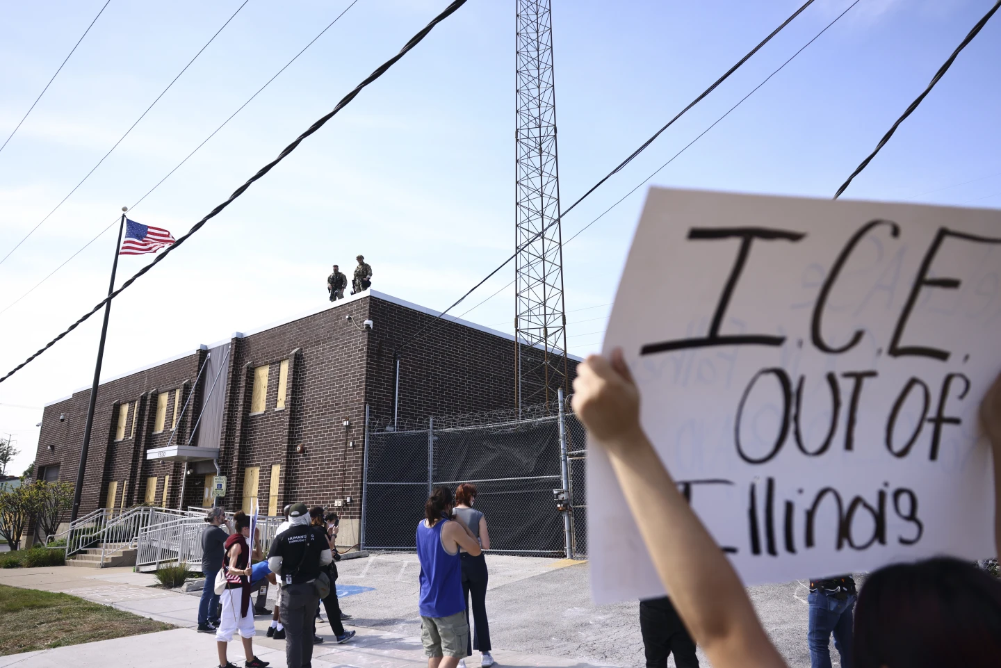 Concerns Rise Over Immigrant Processing Center in Chicago Suburb Amid Federal Crackdown
