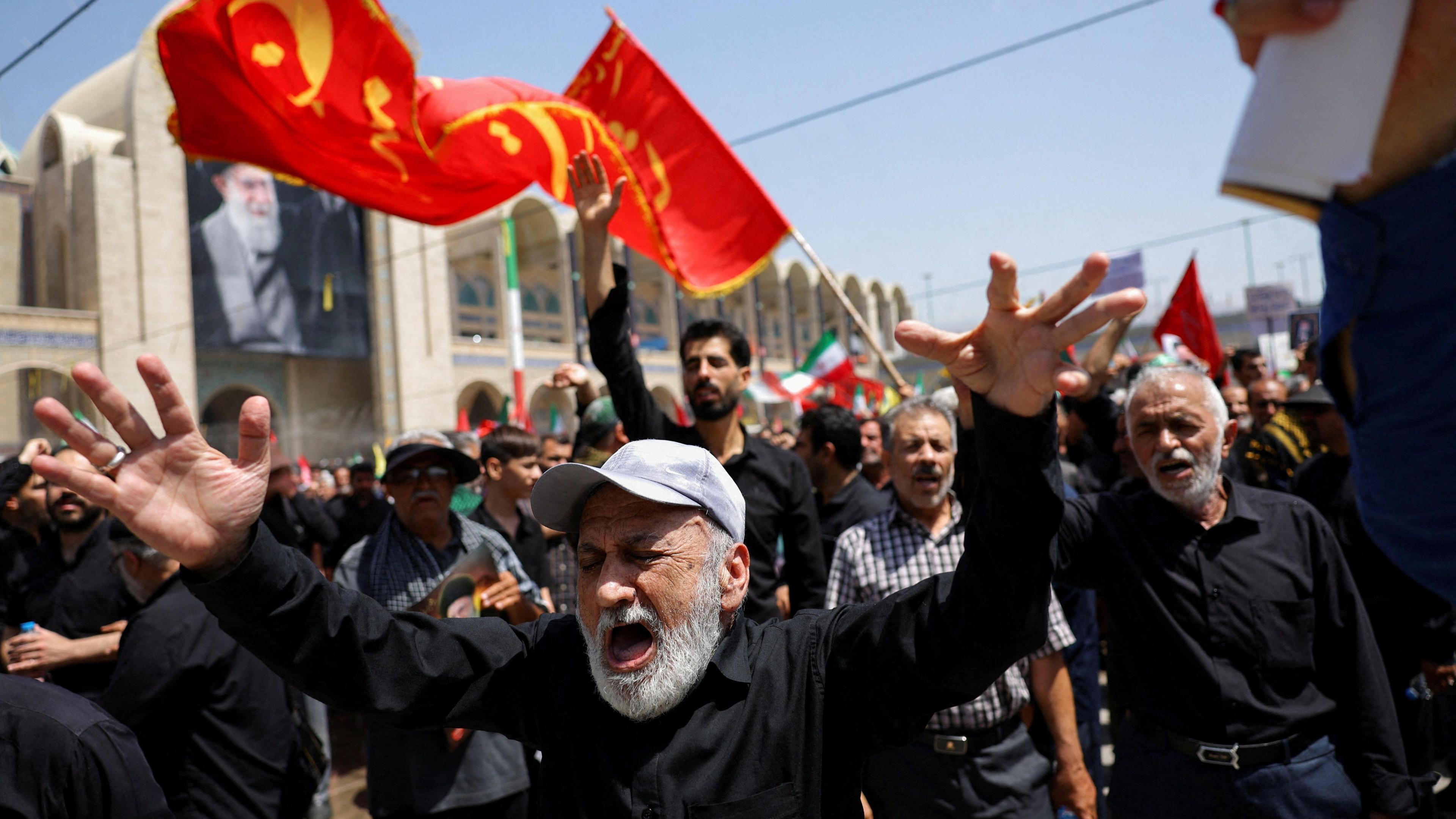 Massive Mourning in Tehran as Ayatollah Ali Khamenei Funeral Begins