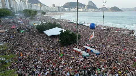 Massive Protests Erupt Across Brazil Against Amnesty Bill for Jair Bolsonaro