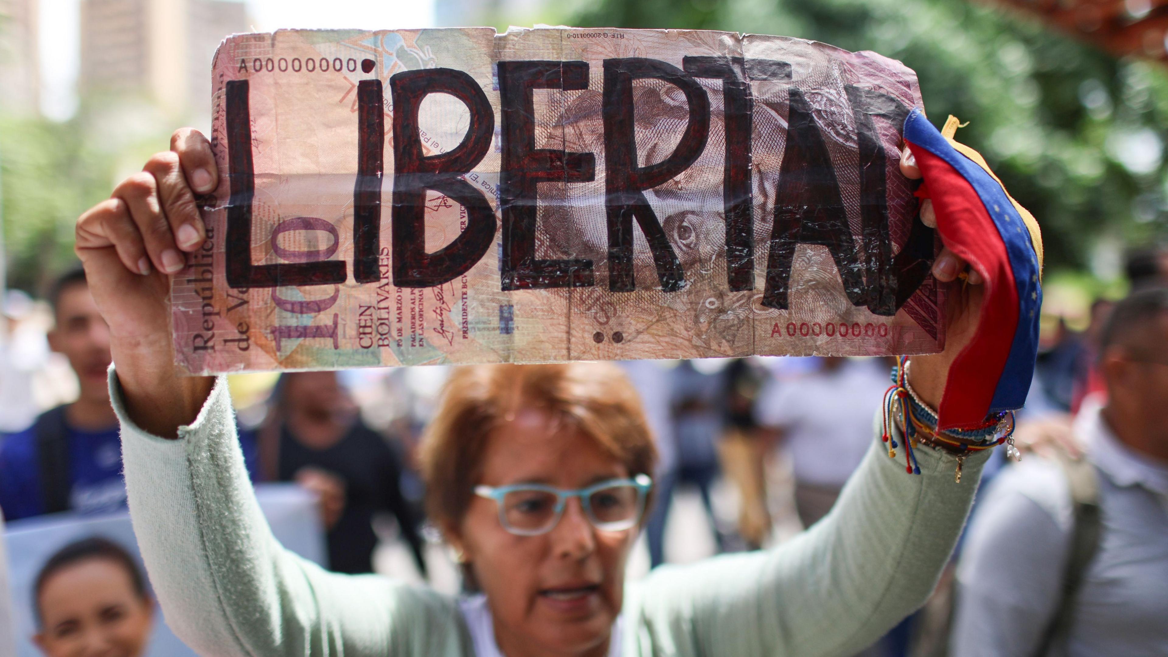Venezuela releases dozens of political prisoners amid US‑Venezuela talks