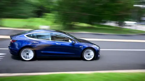 US Government Launches Investigation into Tesla's Self-Driving Car Violations
