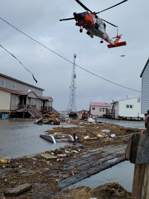 Evacuation Efforts in Anchorage Following Typhoon Halong: Over 1,000 Rooms Available for Displaced Residents