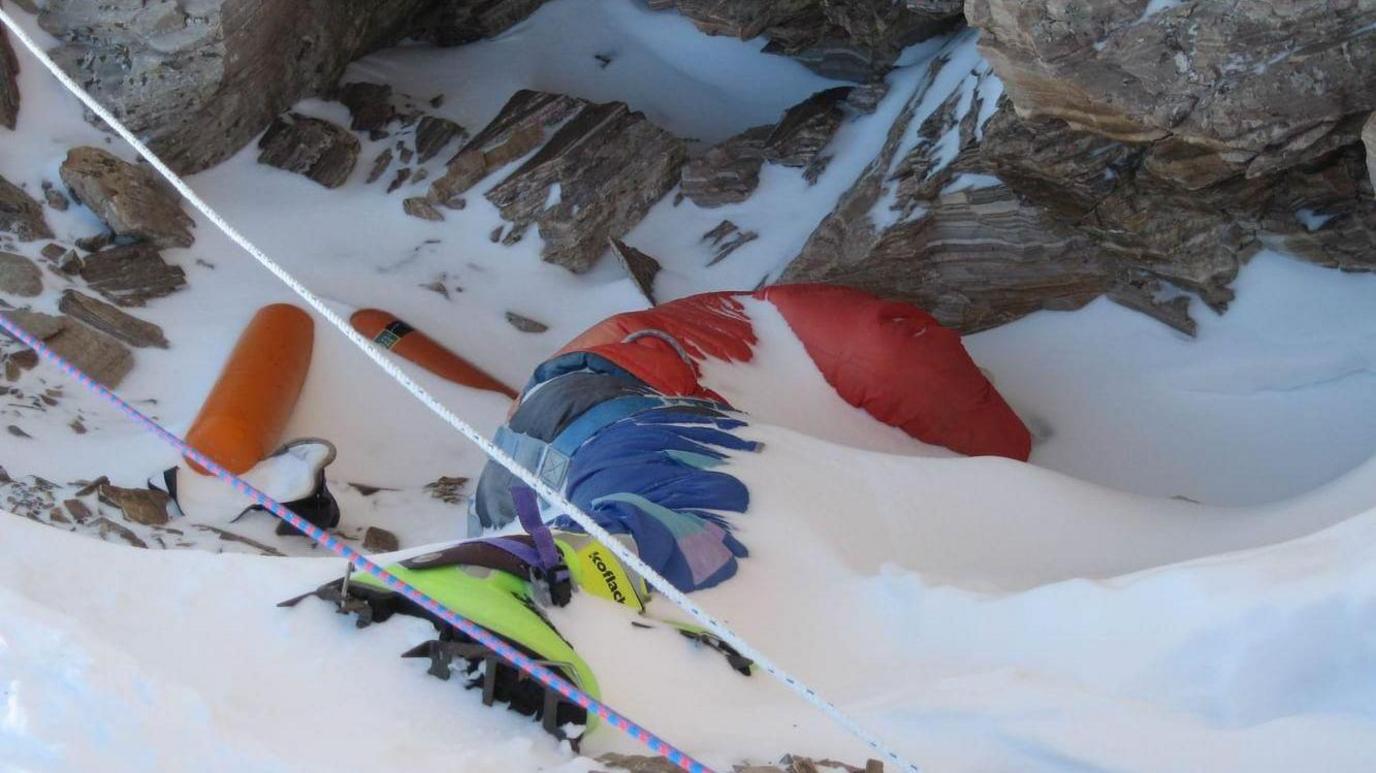 After 30 Years, the ‘Green Boots’ Body May Return Home