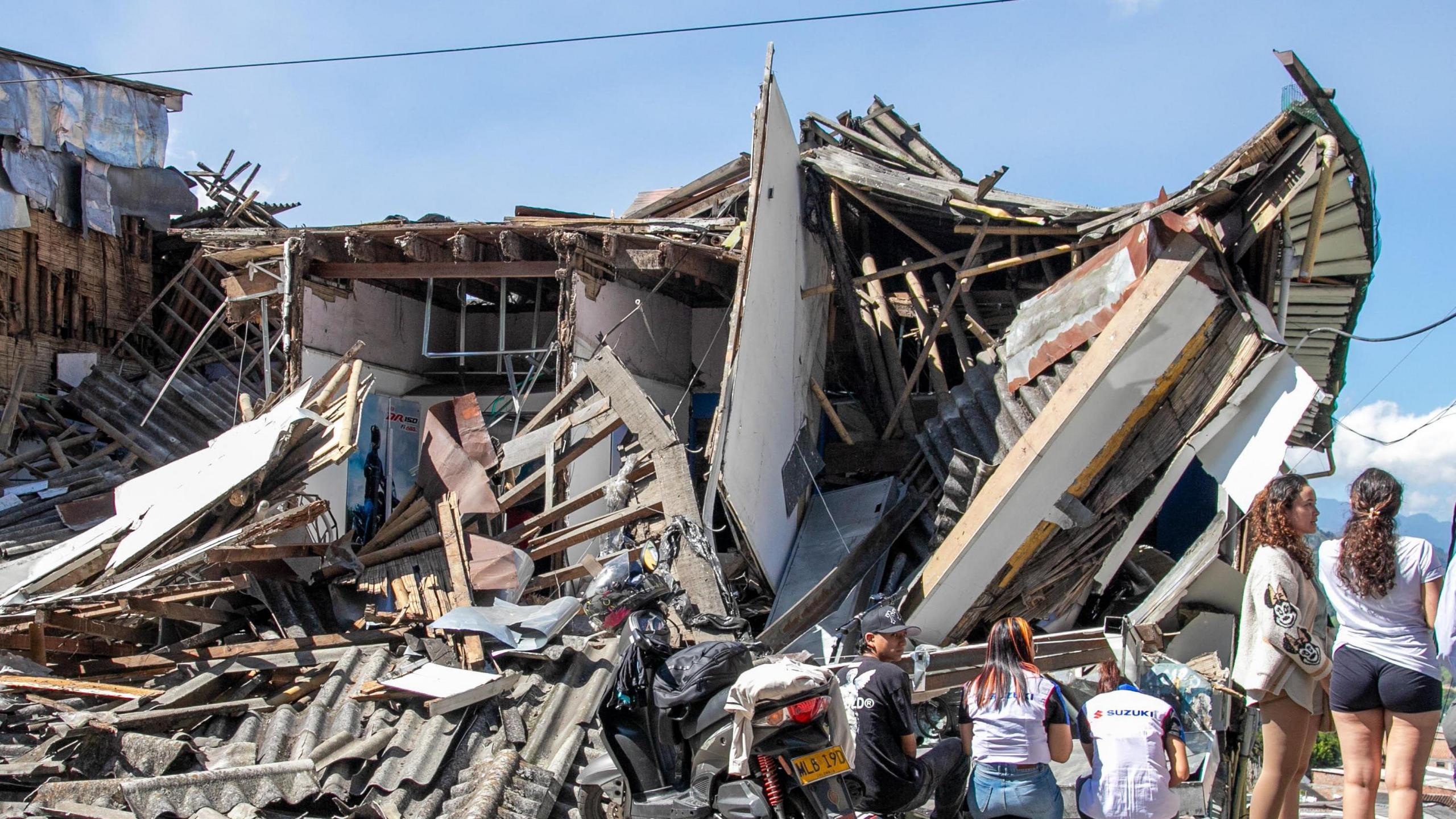 Colombia Grapples with Deadly 7.4‑Magnitude Earthquake: Rising Toll, Rescue Efforts, and Global Support