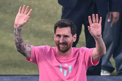 Lionel Messi's India Tour: From Chaos to Cheers