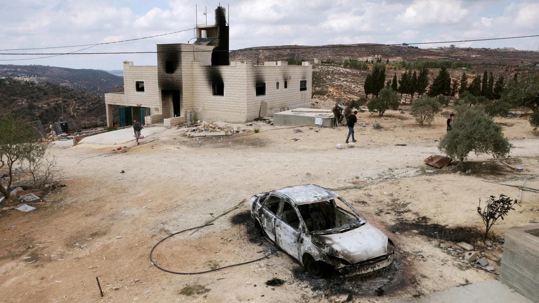 Settlers ignite homes in West Bank village, blocking al‑Tubasi family’s return