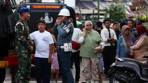 Explosion During Friday Prayers Injures 54 at Jakarta High School Mosque
