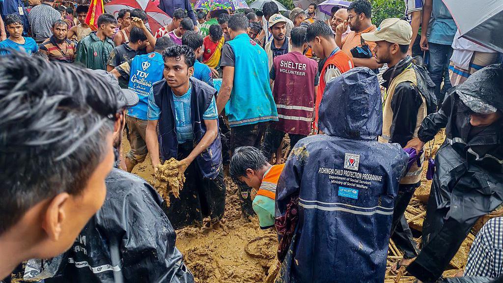 Landslide at Refugee Camp School Kills Eight