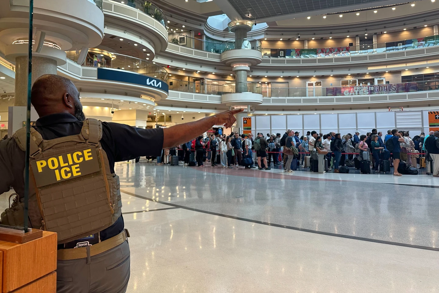 Federal Immigration Agents Deployed to Atlanta Airport Amid Government Shutdown