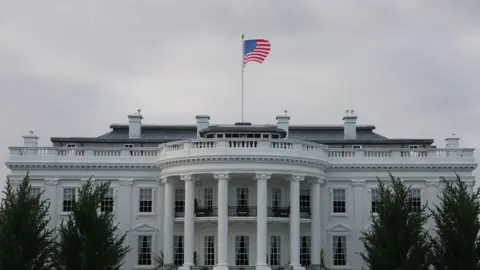 White House Prepares for Possible Mass Firings Amidst Government Shutdown Threat