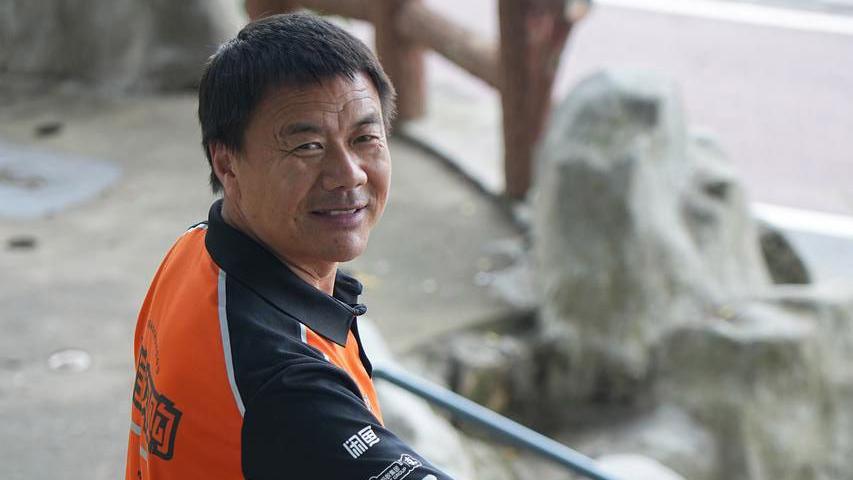 From Deliveries to Poetry: Chinese Food Rider Wins Lu Xun Prize
