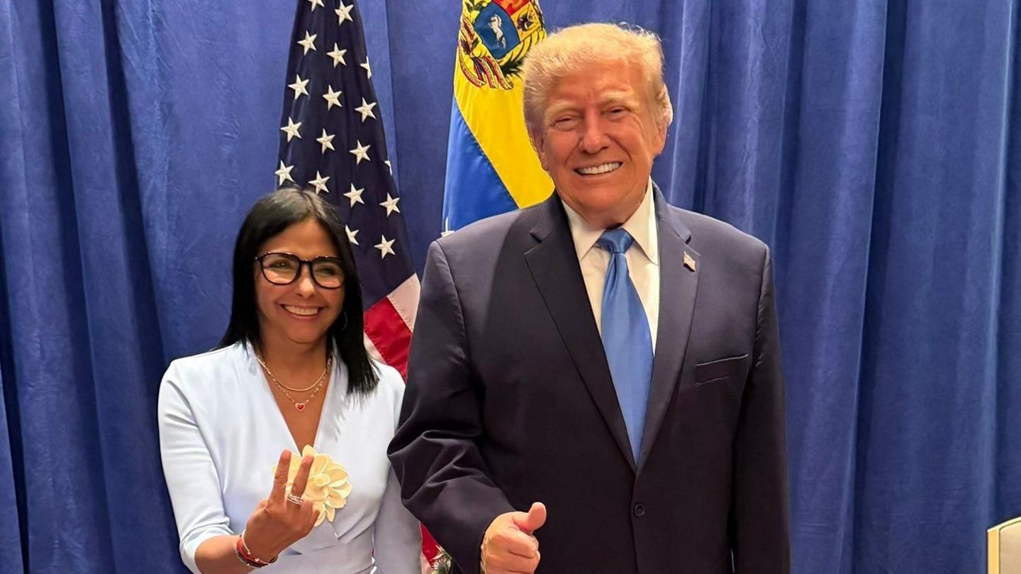 Trump Meets Venezuelan Interim President for First Face‑to‑Face Chat Since Maduro’s Crisis