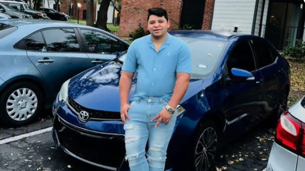 Judge Temporarily Halts Deportation of DoorDash Driver Shot by ICE in Texas