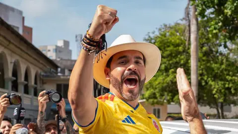 Abelardo de la Espriella, a Trump-backed outsider, wins Colombian presidential election