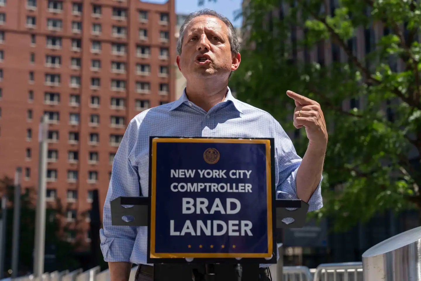 Brad Lander Announces Congressional Run, Challenges Dan Goldman in Democratic Primary